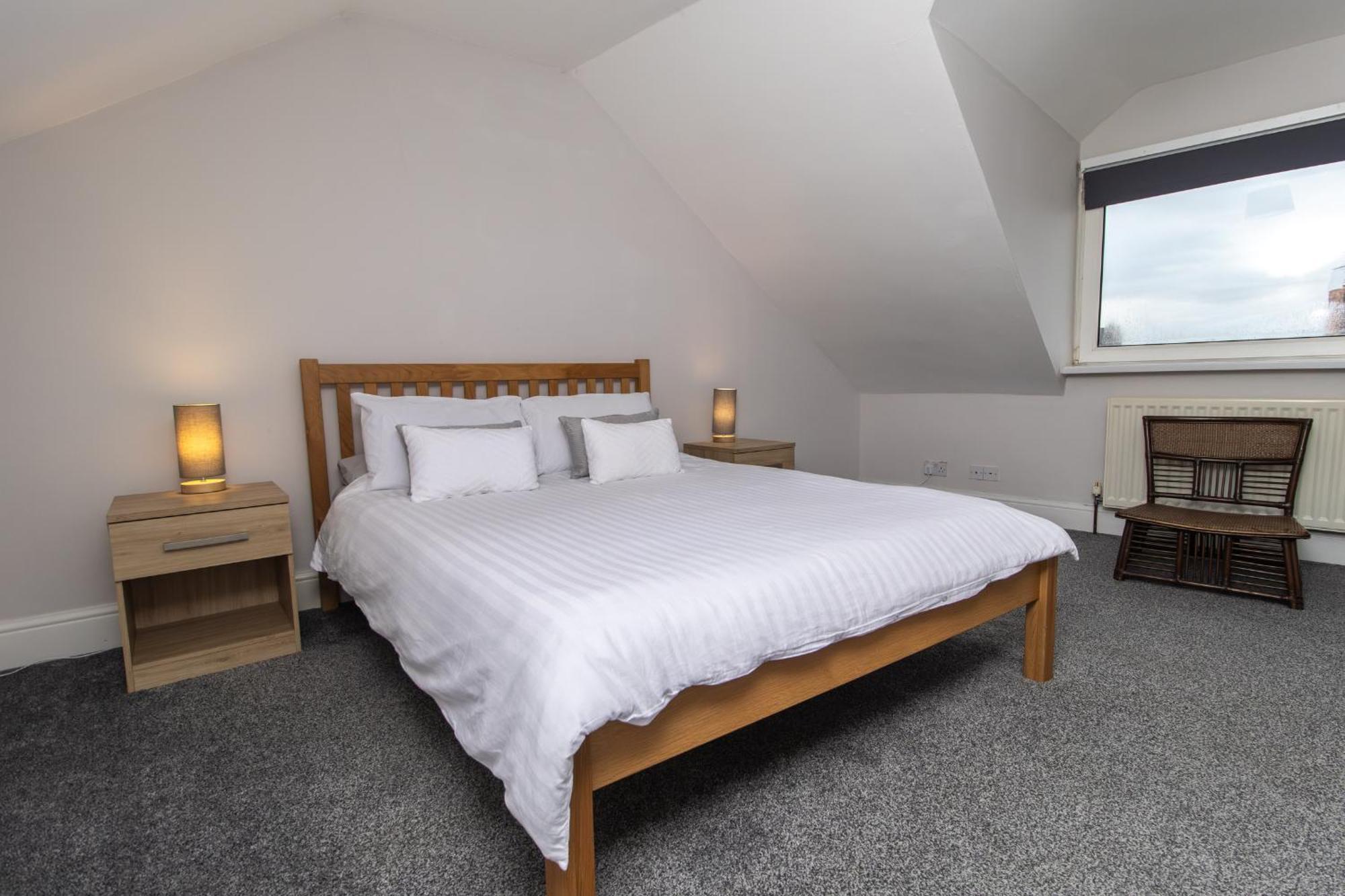 Dwellcome Home Ltd 4 King Bedroom Townhouse, Free Parking, Fast Wifi, Fully Equipped Kitchen, 15 Min Drive To Nissan, 20 Min To Newcastle Sunderland, Ideal For Long Term Contractor Etc Stays, Regular Housekeeping Option - See Our Site For Assurance South Shields Exterior photo